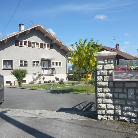 Alloggio in famiglia La Sapotine *